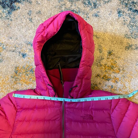 North Face Puffer Jacket - Picture 9 of 9
